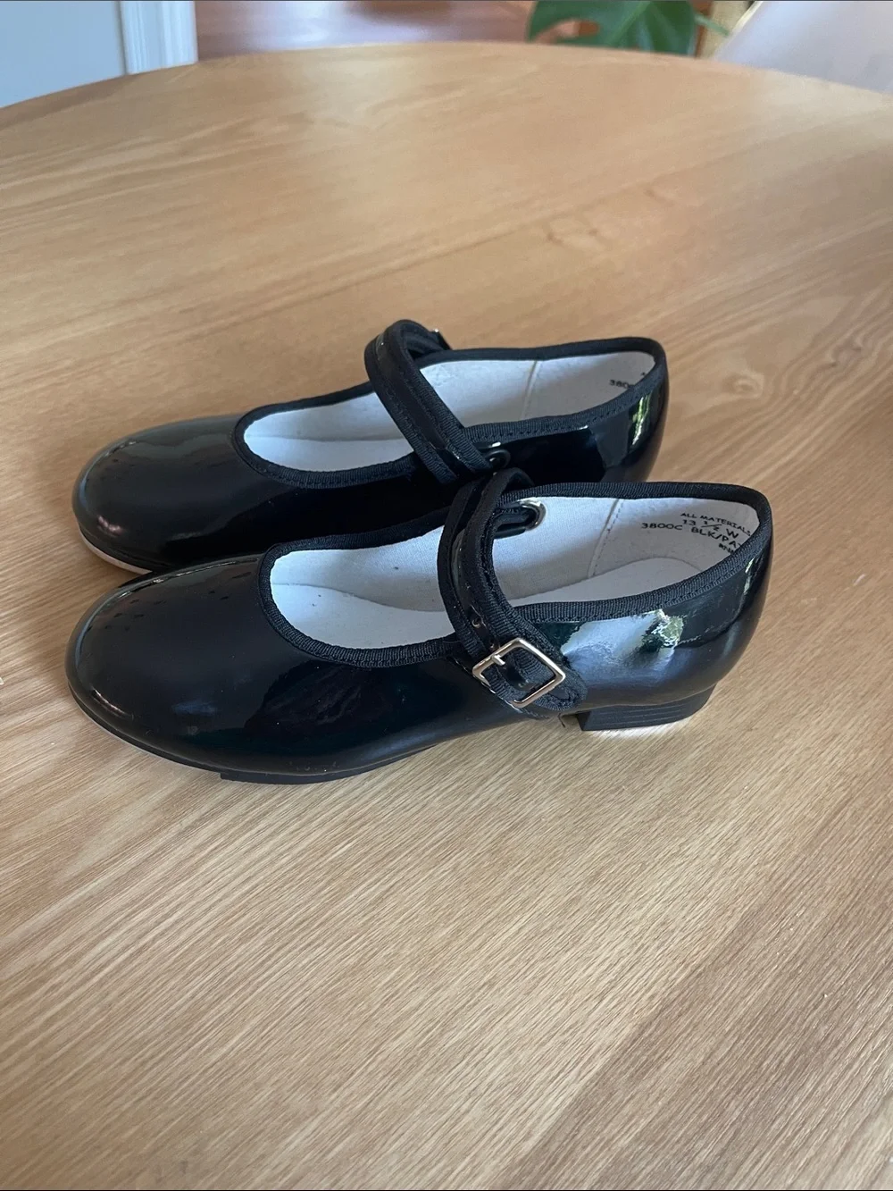 3800C Capezio Children Mary Jane Velcro Tap Shoe (Black Patent) 13.5W NEW
